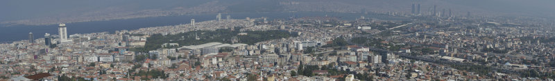 Izmir views from citadel October 2015 Panorama 2406.jpg