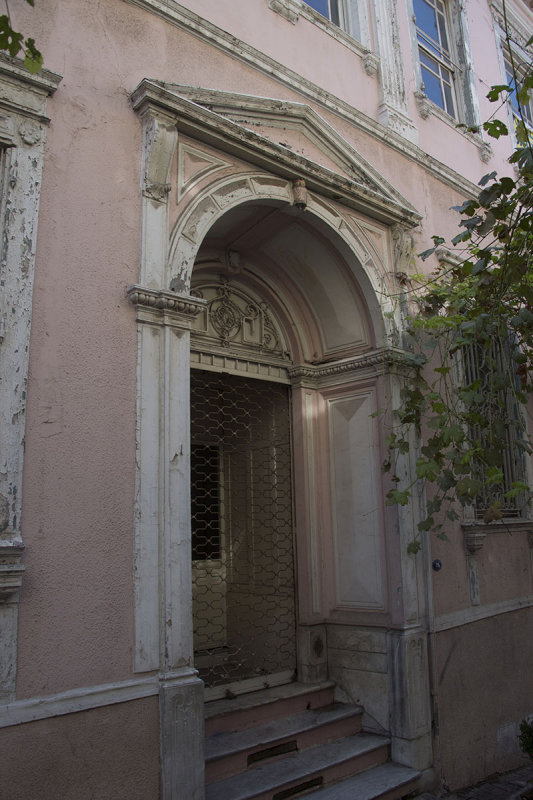 Izmir Old Houses October 2015 2537.jpg