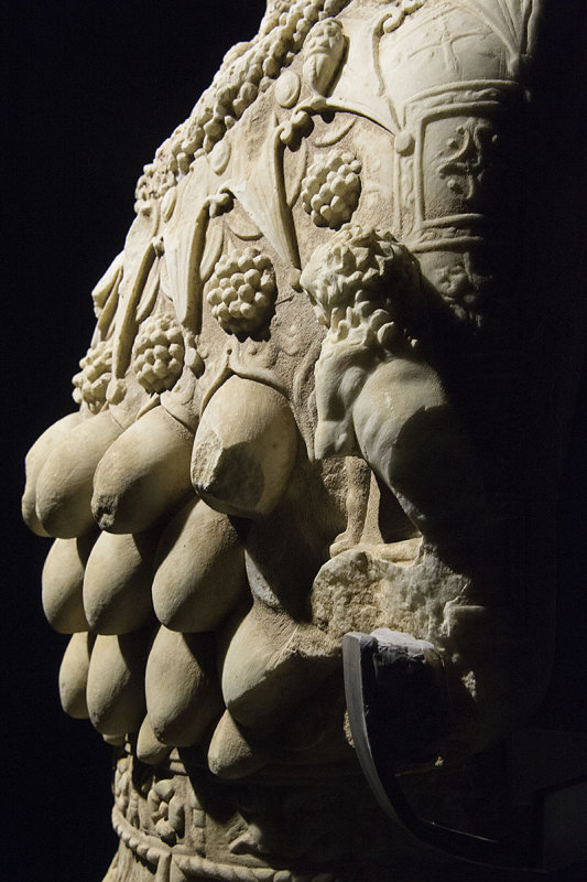 Selcuk Museum Great Artemis October 2015 2990.jpg