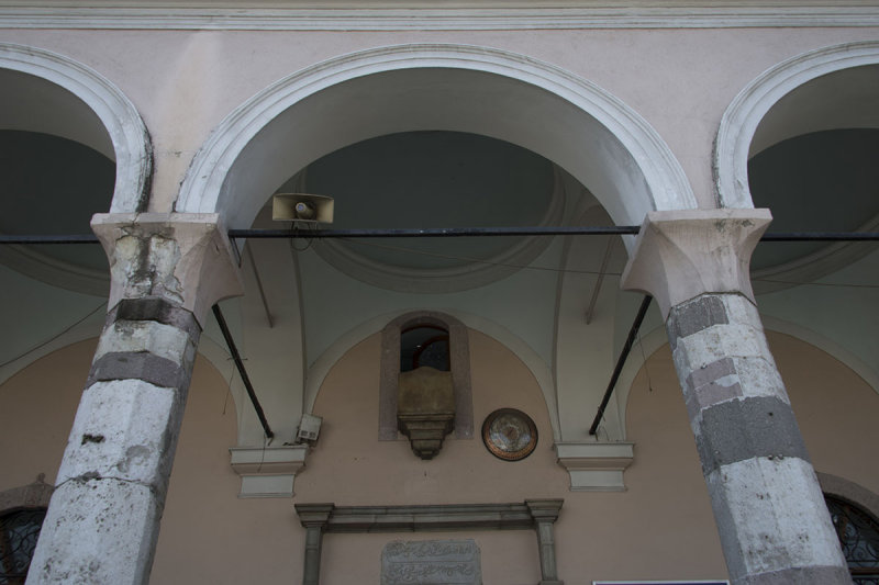 Izmir Basmane Mosque October 2015 2532.jpg