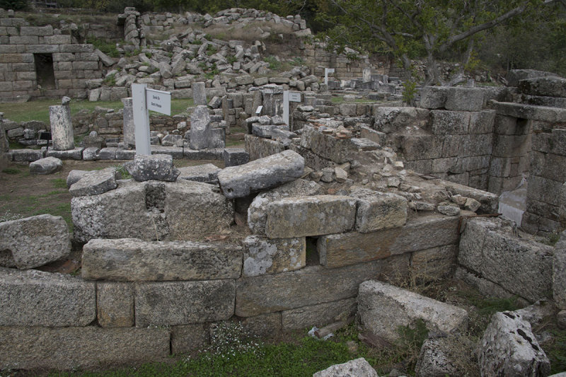 Labraunda Doric Building 3782.jpg