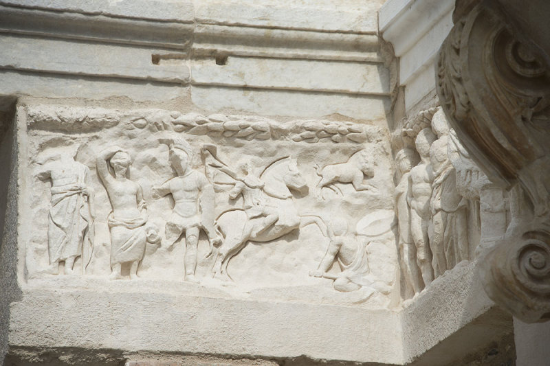 Ephesus Hadrian Temple October 2015 2690.jpg