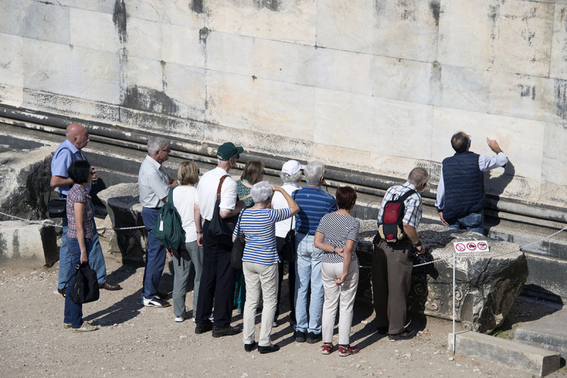 Didyma Apollo Temple October 2015 3275.jpg