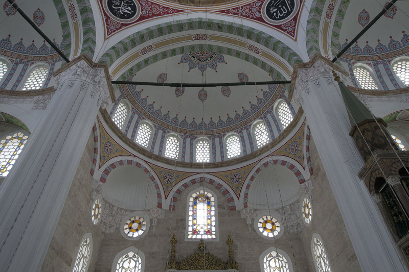 Istanbul Cerrah Pasha mosque december 2015 5867.jpg