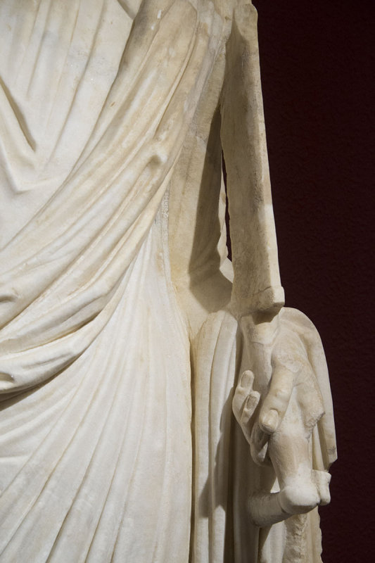 Antalya Museum Togaed Man statue 9680.jpg