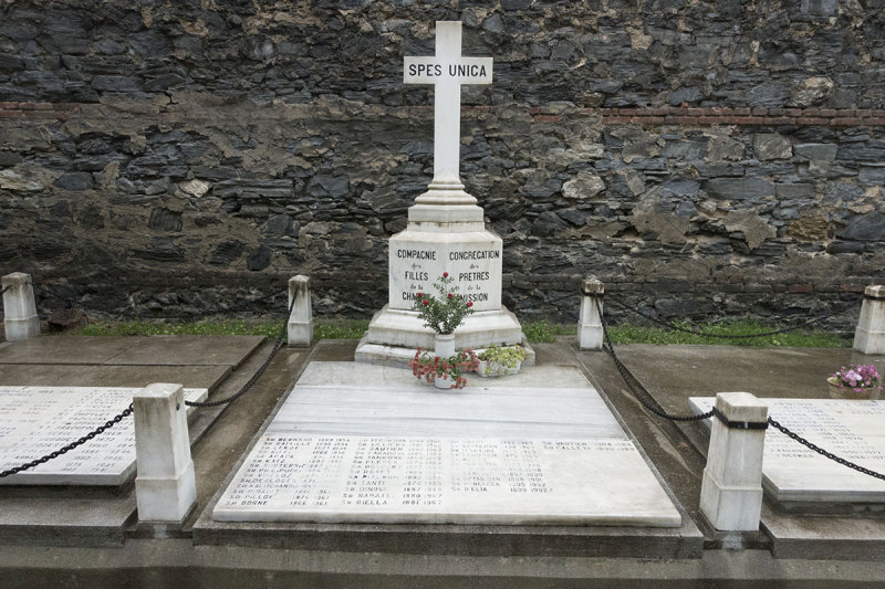 Istanbul Pangalti Cath cemetery dec 2016 2977.jpg