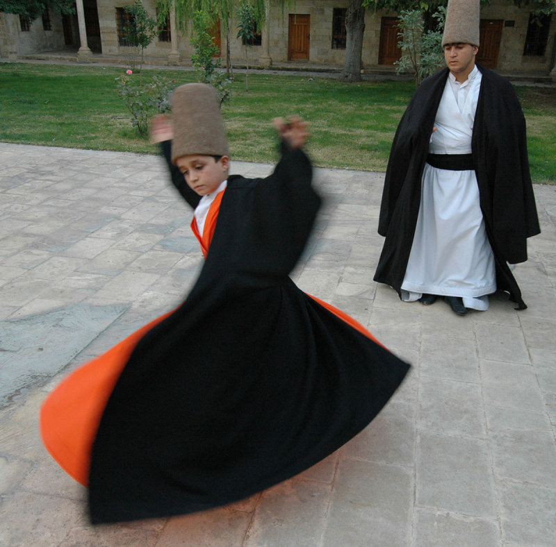 Sanliurfa_Dervishes_3314.jpg