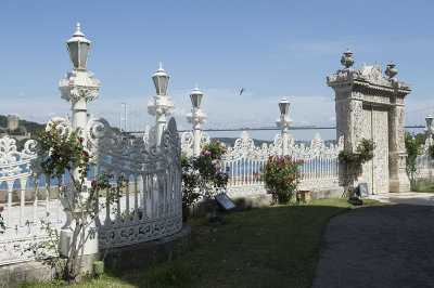 Istanbul Kucuksu Palace May 2014 8849.jpg