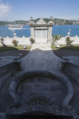 Istanbul Kucuksu Palace May 2014 8862.jpg