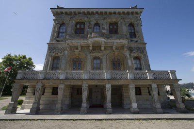 Istanbul Kucuksu Palace May 2014 8865.jpg
