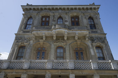 Istanbul Kucuksu Palace May 2014 8866.jpg