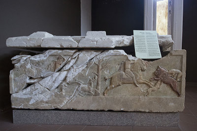 Altıkulaç sarcophagus