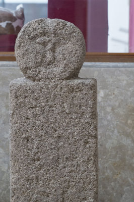 Canakkale Archaeological Museum May 2014 8033.jpg