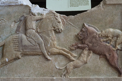 Canakkale Archaeological Museum May 2014 8085.jpg