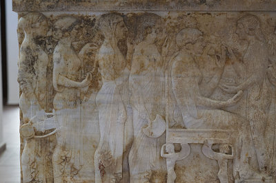 Canakkale Polyxena Sarcophagus Poliksena Lahiti May 2014 8053.jpg
