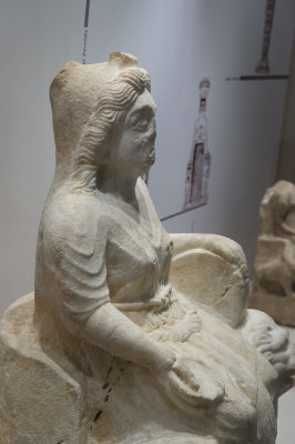 Bursa Archaeological Museum May 2014 6975.jpg