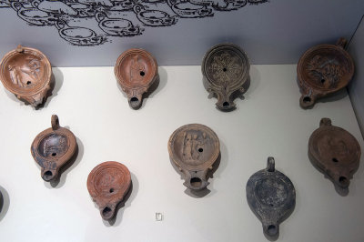 Bursa Archaeological Museum May 2014 7015.jpg