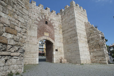 Bursa Saltanat Gate May 2014 6892.jpg