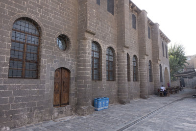 Diyarbakir Surp Giragos Armenian Church september 2014 1108.jpg