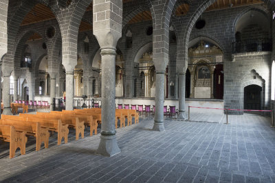 Diyarbakir Surp Giragos Armenian Church september 2014 1124.jpg