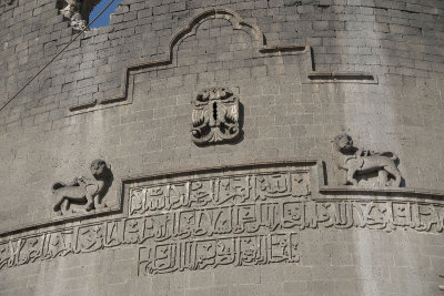 Diyarbakir Walls Yedi Karseh Tower september 2014 1086.jpg