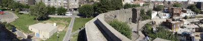 Diyarbakir Walls south of Urfa Kapi september 2014 1067.jpg