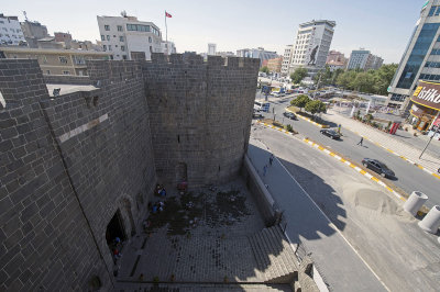 Diyarbakir old walls Dag Kapi Burcu september 2014 3829.jpg