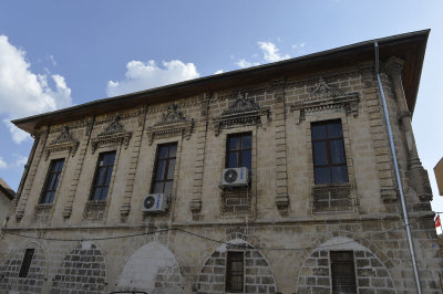 Urfa Walking ancient streets september 2014 3076.jpg