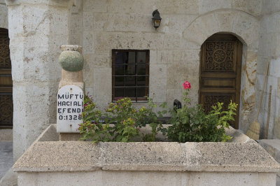 Cappadocia Urgup Merkez Yahya efendi Camii september 2014 1689.jpg