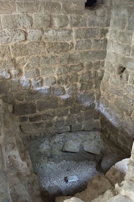 Tarsus Prophet Daniel grave november 2014 4664.jpg