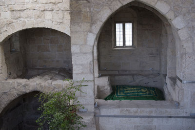 Tarsus Prophet Daniel grave november 2014 4677.jpg