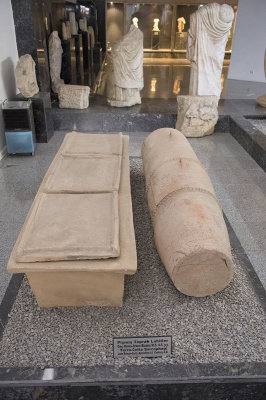 Tarsus Museum november 2014 4745.jpg