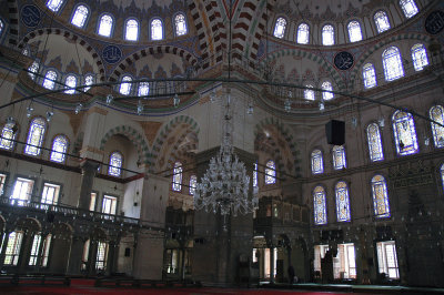 Istanbul Fatih Mosque June 2004 1172.jpg
