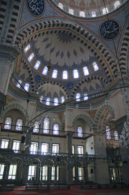 Istanbul Fatih Mosque June 2004 1173.jpg