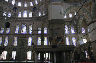 Istanbul Fatih Mosque June 2004 1174.jpg