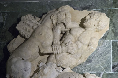 Antalya Museum Gigantomachia feb 2015 6549.jpg