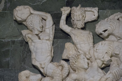 Antalya Museum Gigantomachia feb 2015 6558.jpg
