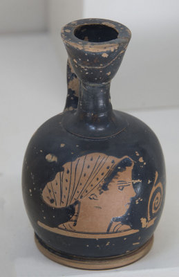 Antalya Museum Squat Lekythos Classical Period 6491.jpg