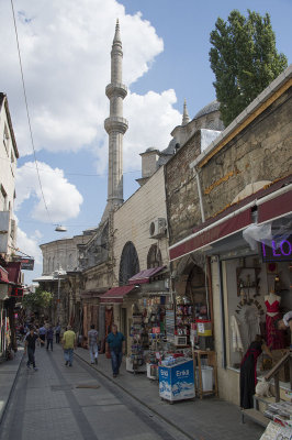 Istanbul Nuruosmaniye Mosque 2015 1135.jpg