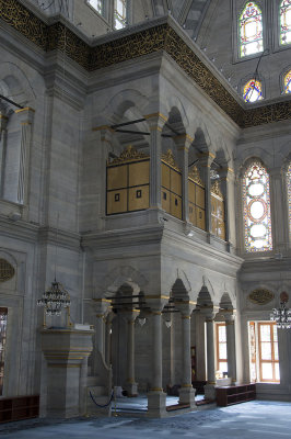 Istanbul Nurosmaniye Mosque 2015 1162.jpg