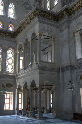 Istanbul Nurosmaniye Mosque 2015 1168.jpg