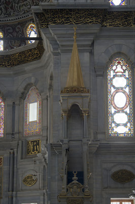 Istanbul Nurosmaniye Mosque 2015 1169.jpg