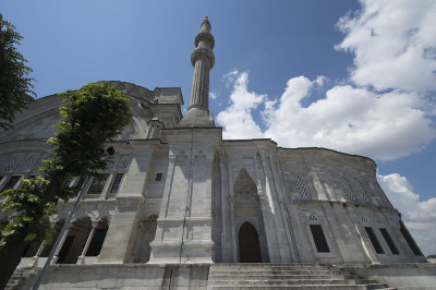 Istanbul Nurosmaniye Mosque 2015 1195.jpg