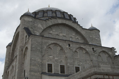 Istanbul Mihrimah Sultan Mosque 2015 0103.jpg