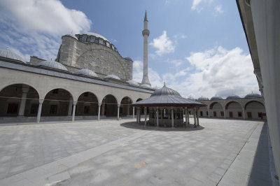 Istanbul Mihrimah Sultan Mosque 2015 0166.jpg