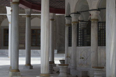 Istanbul Mihrimah Sultan Mosque 2015 0171.jpg
