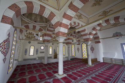 Istanbul Shep Sefa Hatun Mosque 2015 8522.jpg