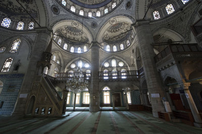 Istanbul Hekimoglu Ali Pasha Mosque 2015 9998.jpg