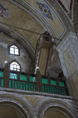 Istanbul Rose Mosque 2015 8623.jpg