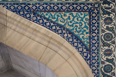 Istanbul Suleymaniye Mosque Grave Suleyman 2015 1241.jpg